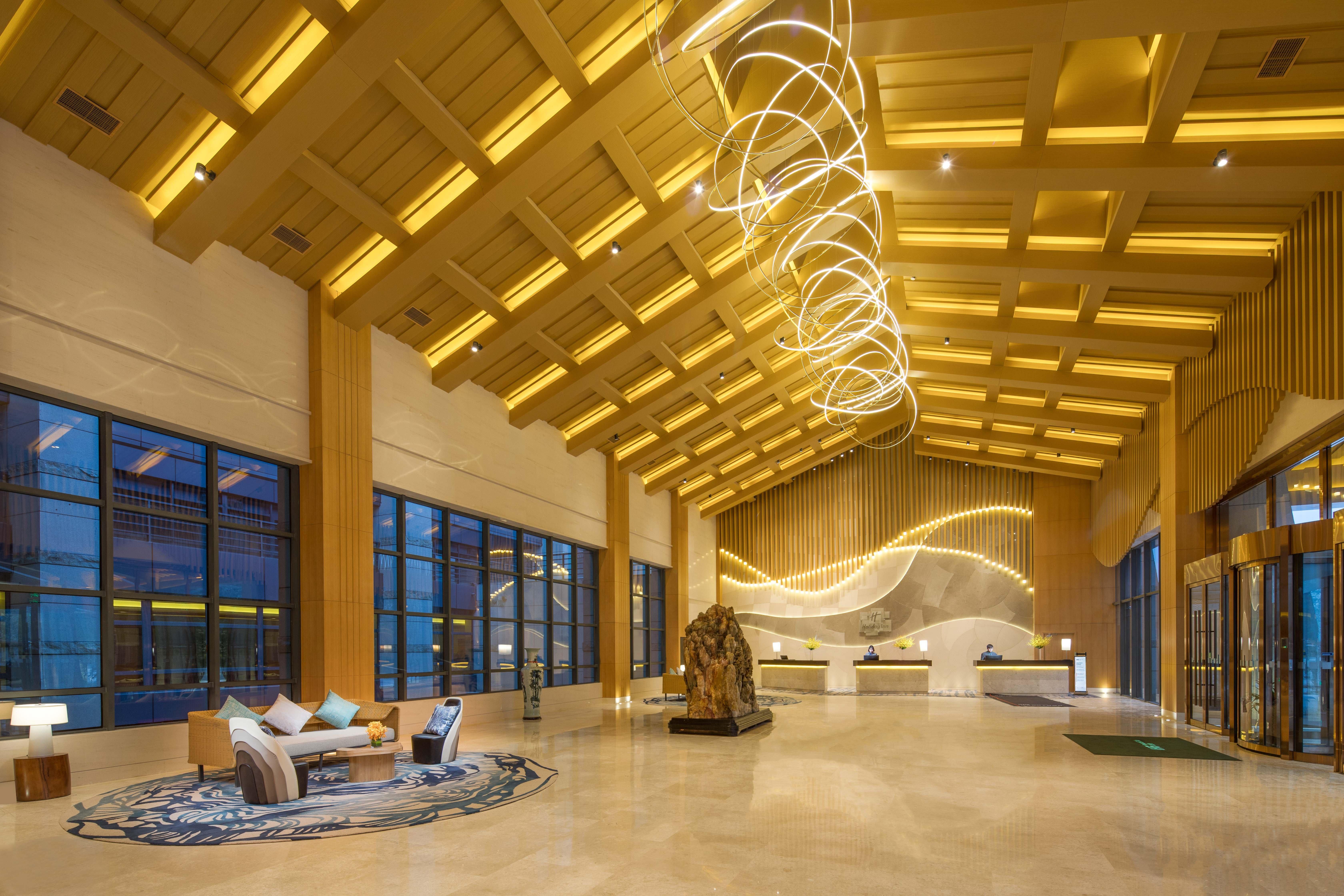 Holiday Inn Kunshan Huaqiao By Ihg Kunshan (Jiangsu) Exterior foto