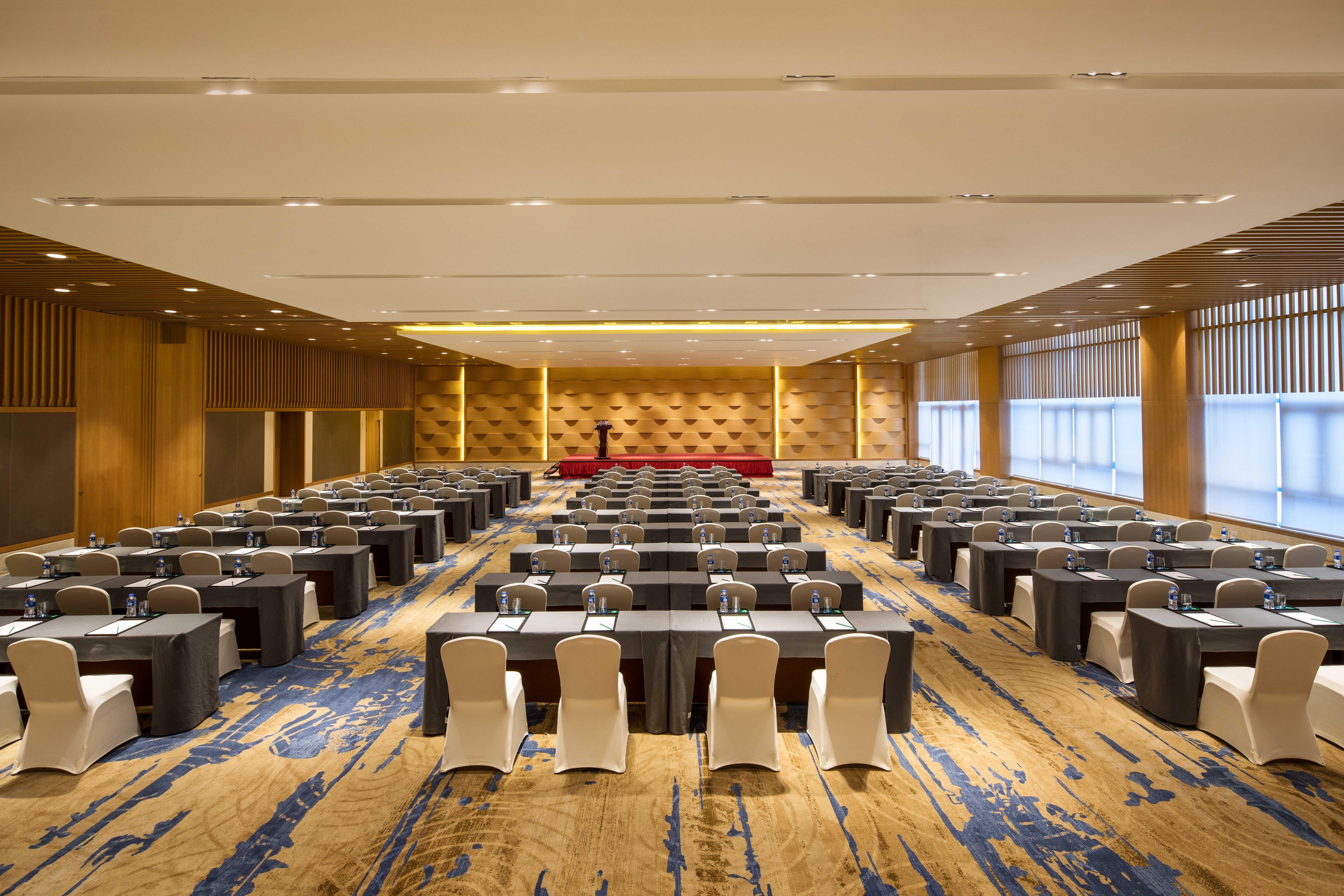 Holiday Inn Kunshan Huaqiao By Ihg Kunshan (Jiangsu) Exterior foto